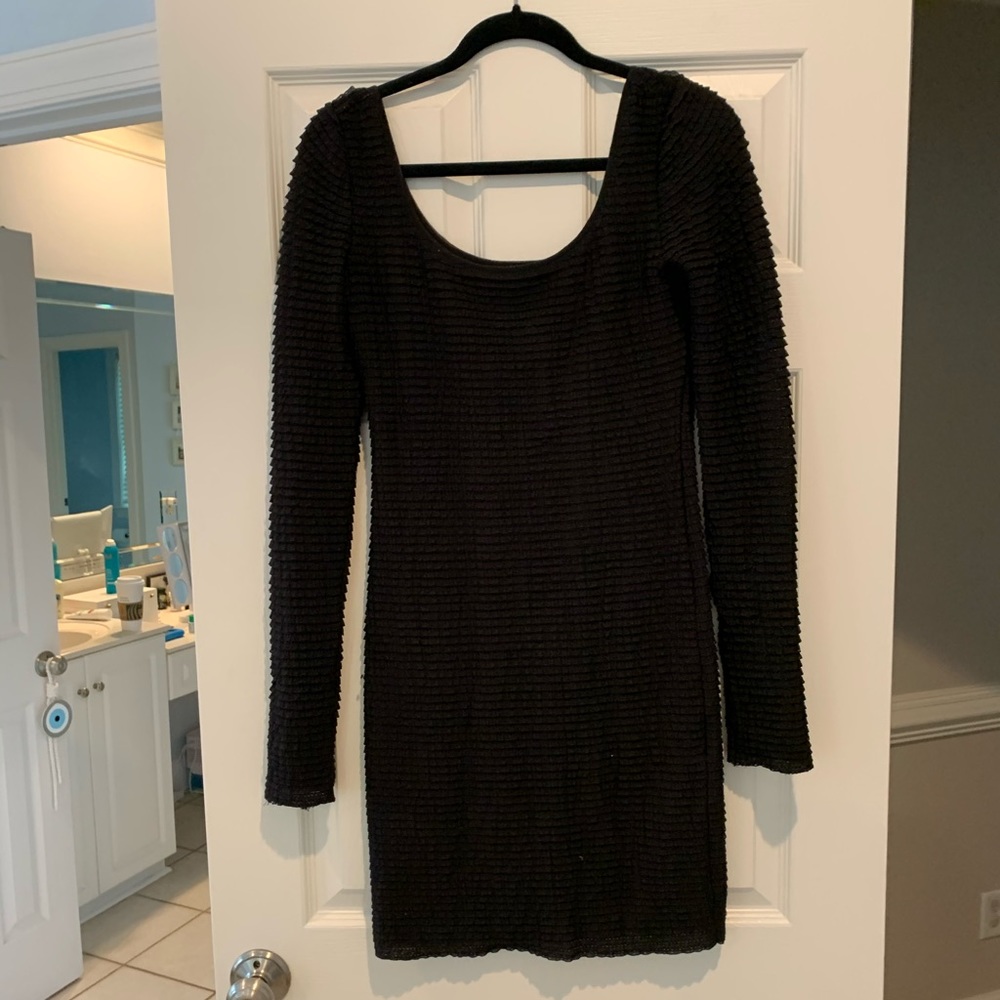 Long sleeved fitted dress